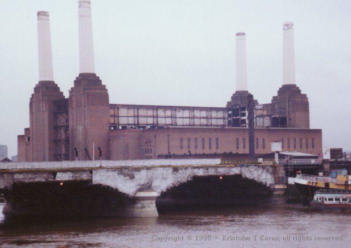 Battersea Power Station, Chelsea Bridge, London