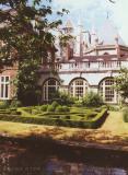 Sunny garden, Westminster Abbey, London
